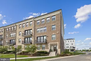 42597 Nubbins Ter, Ashburn, VA 20147 - Photo 2