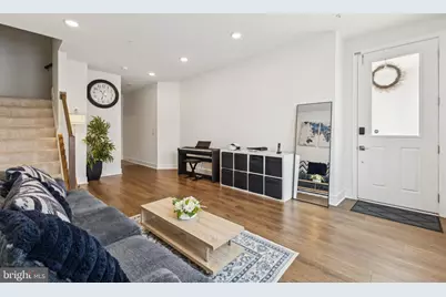 42597 Nubbins Terrace, Ashburn, VA 20147 - Photo 6