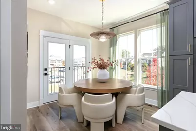 22885 Tawny Pine Sqr, Ashburn, VA 20148 - Photo 4