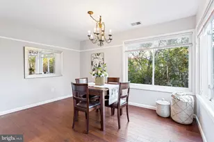 126 Hillsdale Dr, Sterling, VA 20164 - Photo 12