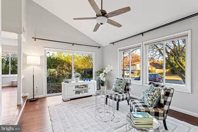 126 Hillsdale Drive, Sterling, VA 20164 - Photo 8