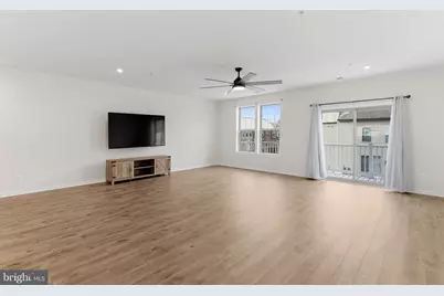 312 Petite Sirah Terrace SE, Leesburg, VA 20175 - Photo 4