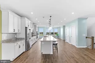 312 Petite Sirah Terrace SE, Leesburg, VA 20175 - Photo 14