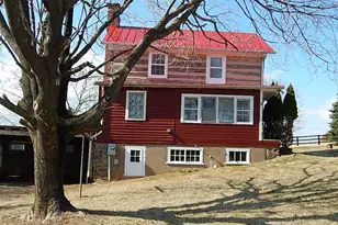 39038 Rickard Rd, Lovettsville, VA 20180 - Photo 2