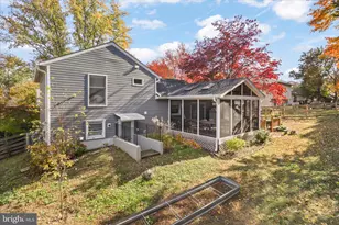 207 N Laura Anne Dr, Sterling, VA 20164 - Photo 36