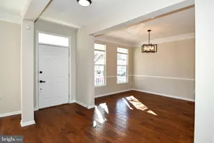 26005 Hartwood Dr, Chantilly, VA 20152 - Photo 4