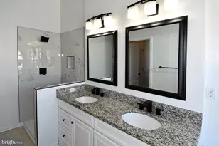 26005 Hartwood Dr, Chantilly, VA 20152 - Photo 30