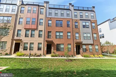 44501 Wolfhound Square, Ashburn, VA 20147 - Photo 1