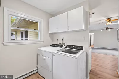 314 E Staunton Avenue E, Sterling, VA 20164 - Photo 22