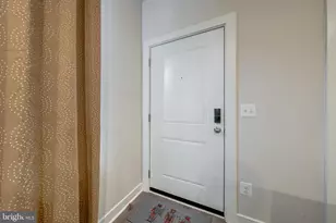 20803 Wood Quay Dr, Sterling, VA 20166 - Photo 4