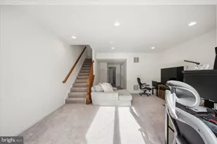 561 Edmonton Terrace NE, Leesburg, VA 20176 - Photo 16