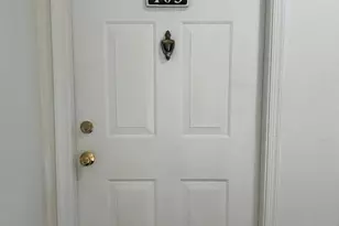 660 Gateway Dr SE, Leesburg, VA 20175 - Photo 2