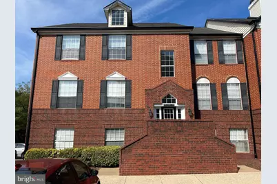 660 Gateway Drive SE #103, Leesburg, VA 20175 - Photo 1