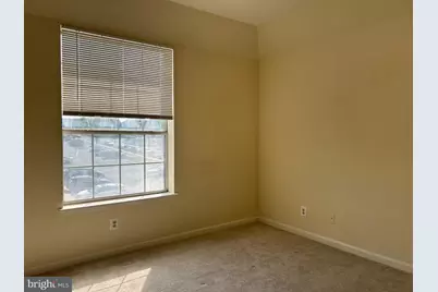 660 Gateway Drive SE #103, Leesburg, VA 20175 - Photo 8