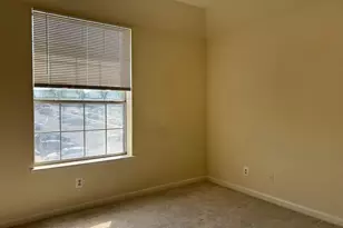 660 Gateway Dr SE, Leesburg, VA 20175 - Photo 8