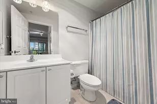 19375 Cypress Ridge Terrace, Leesburg, VA 20176 - Photo 22