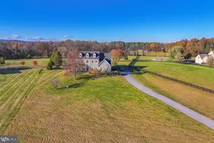 38790 Boca Ct, Waterford, VA 20197 - Photo 2