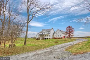 15718 Old Waterford Rd, Paeonian Springs, VA 20129 - Photo 2