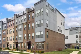 20328 Newfoundland Sq, Ashburn, VA 20147 - Photo 2