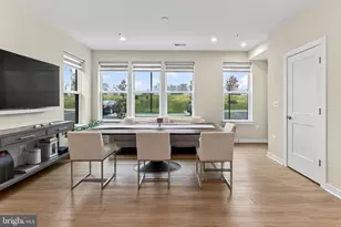 20328 Newfoundland Sq, Ashburn, VA 20147 - Photo 10