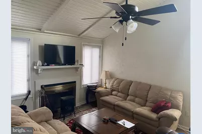 160 Magnolia Road, Sterling, VA 20164 - Photo 4