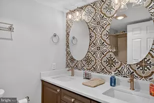 19385 Cypress Ridge Terrace, Leesburg, VA 20176 - Photo 14