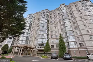 19385 Cypress Ridge Terrace, Leesburg, VA 20176 - Photo 2