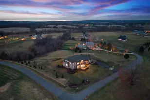 22955 Montjoy Ct, Leesburg, VA 20175 - Photo 10