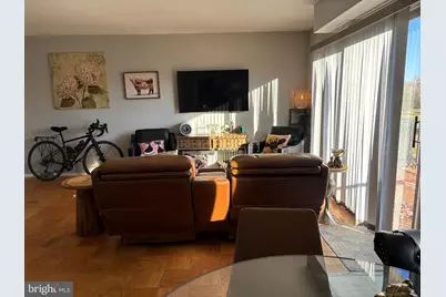 125 Clubhouse Drive SW #10, Leesburg, VA 20175 - Photo 4