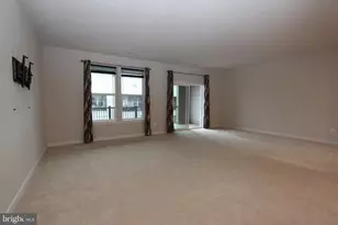 43808 Middleway Ter, Ashburn, VA 20147 - Photo 8