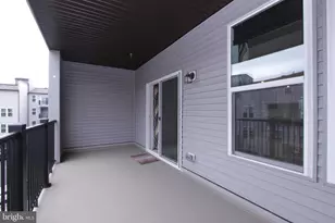 43808 Middleway Ter, Ashburn, VA 20147 - Photo 14