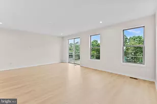 19716 Mystic Maroon Terrace, Ashburn, VA 20147 - Photo 8