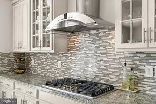 23491 Epperson Square, Brambleton, VA 20148 - Photo 2