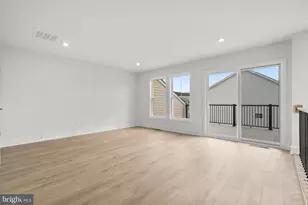 42119 Picasso Sq, Ashburn, VA 20148 - Photo 30