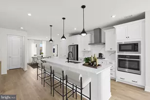 42119 Picasso Sq, Ashburn, VA 20148 - Photo 4