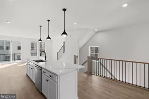 42119 Picasso Sq, Ashburn, VA 20148 - Photo 12