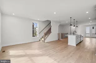 42119 Picasso Sq, Ashburn, VA 20148 - Photo 18