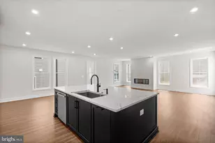 41878 Night Nurse Cir, Brambleton, VA 20148 - Photo 10