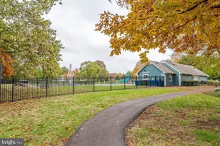 30 Quincy Ct, Sterling, VA 20165 - Photo 52