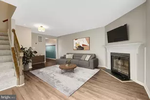 30 Quincy Ct, Sterling, VA 20165 - Photo 10