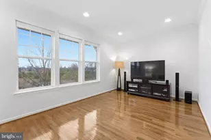 43911 Eastgate View Drive, Chantilly, VA 20152 - Photo 14