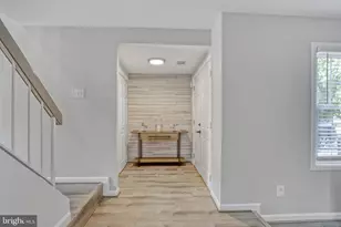 103 Cherry Tree Ct, Sterling, VA 20164 - Photo 4