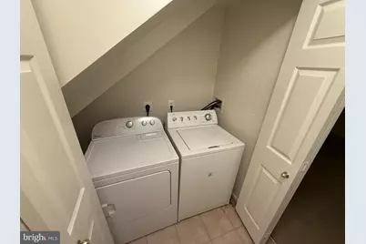 23004 Fontwell Square, Sterling, VA 20166 - Photo 18