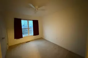 23004 Fontwell Square, Sterling, VA 20166 - Photo 10