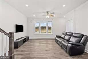 22528 Wilson View Ter, Ashburn, VA 20148 - Photo 12