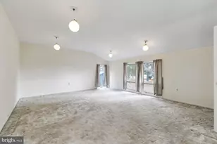 17167 Simpson Cir, Paeonian Springs, VA 20129 - Photo 22