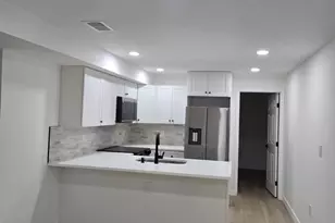 901 Redbud Ln NE, Leesburg, VA 20176 - Photo 8