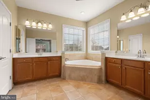 19296 Creek Field Cir, Leesburg, VA 20176 - Photo 34