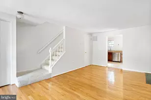 31 Palmer Ct, Sterling, VA 20165 - Photo 4