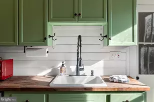 10 New Cut Rd, Round Hill, VA 20141 - Photo 20